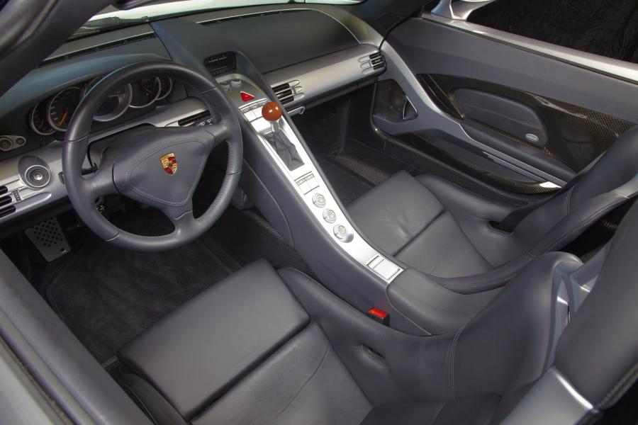  Porsche Carrera GT 2004 года  (фото 62 из 77)